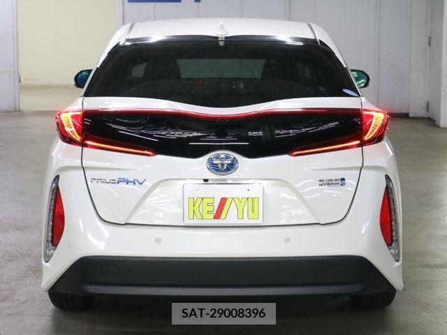 Toyota PRIUS PHV 2017-05 377317-5