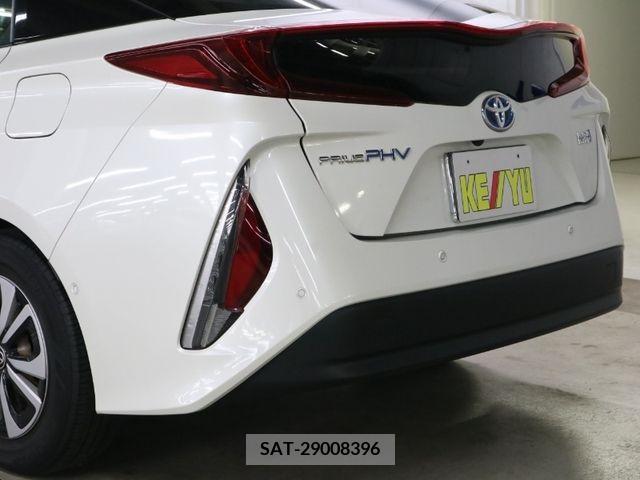 Toyota PRIUS PHV 2017-05 377317-27