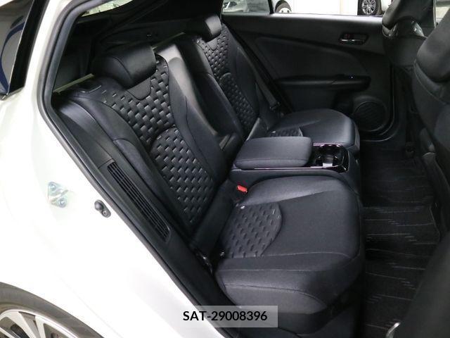Toyota PRIUS PHV 2017-05 377317-12