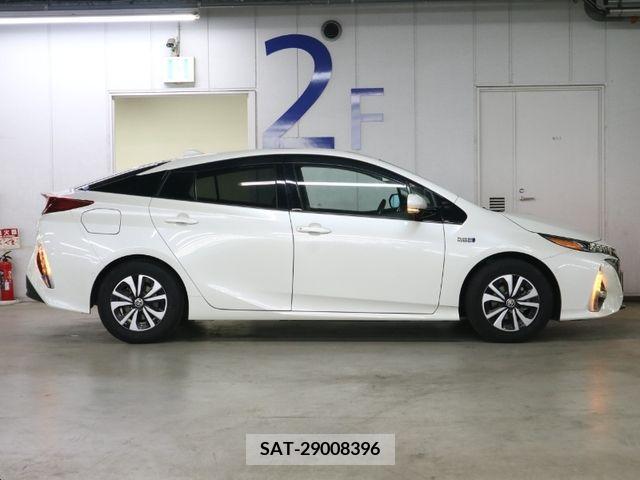 Toyota PRIUS PHV 2017-05 377317-7
