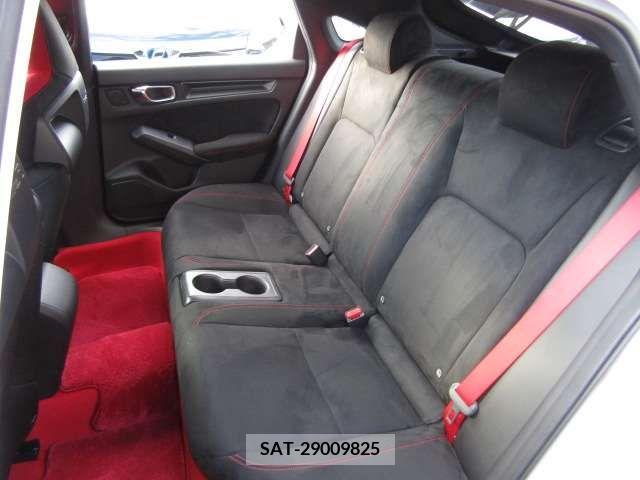 Honda CIVIC 2024-03 357925-8