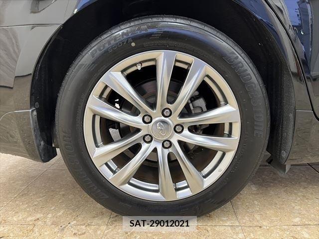 Nissan FUGA 2015-04 215617-15