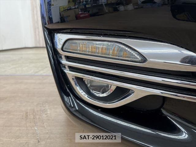 Nissan FUGA 2015-04 215617-11