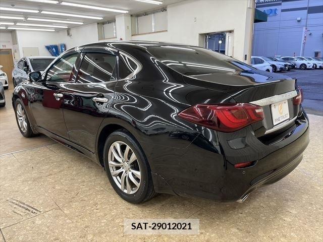 Nissan FUGA 2015-04 215617-6