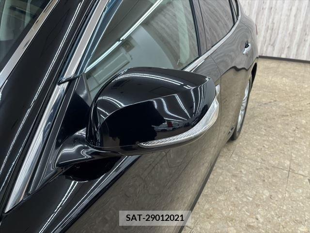 Nissan FUGA 2015-04 215617-12