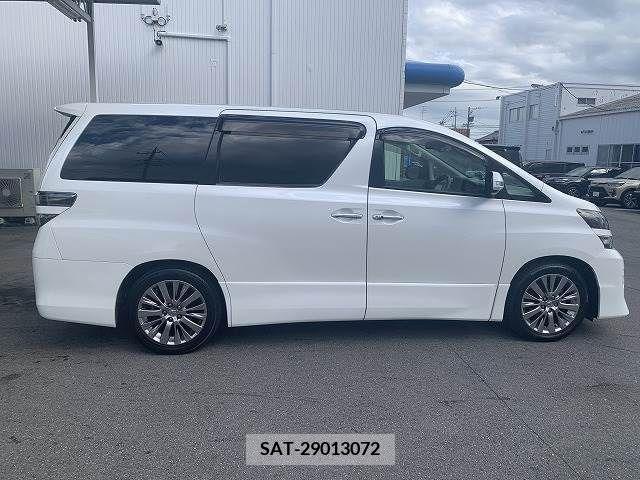 Toyota VELLFIRE 2013-06 213912-17
