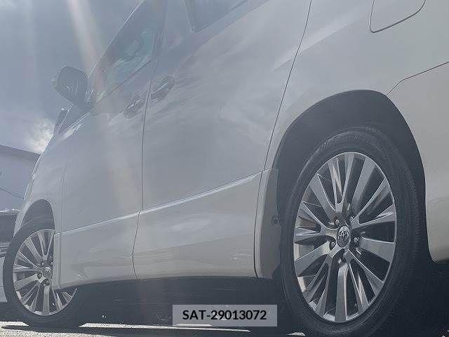 Toyota VELLFIRE 2013-06 213912-10