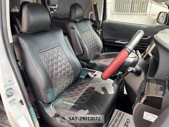 Toyota VELLFIRE 2013-06 213912-6