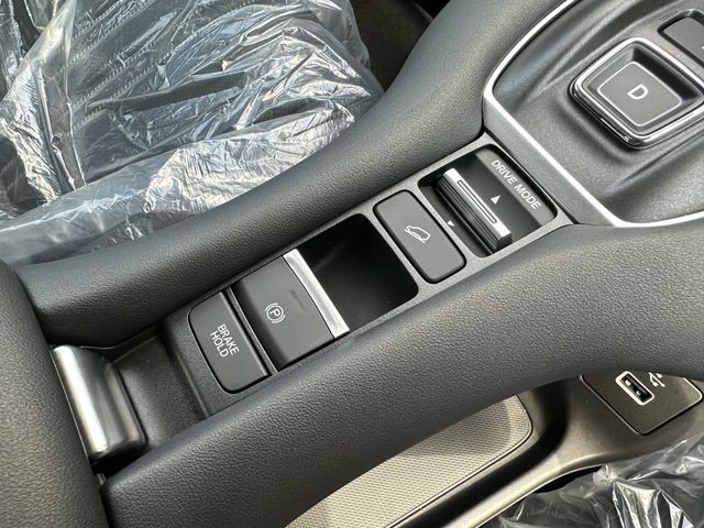 Honda ZR-V 2023-09 13282-17