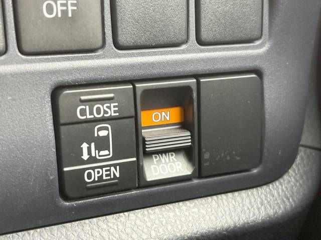 Toyota VOXY 2014-11 27130-4