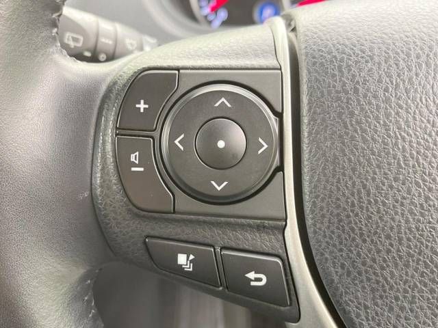 Toyota VOXY 2014-11 27130-7