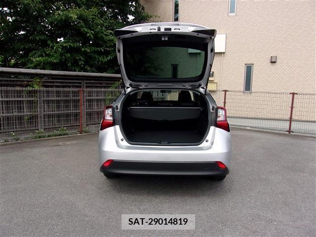 Toyota PRIUS 2019-09 200361-8