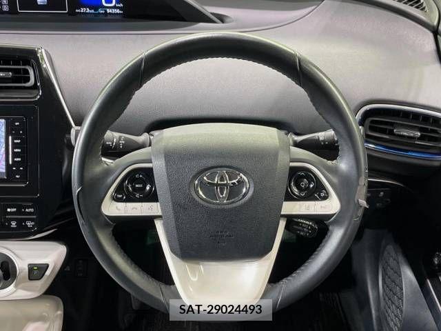 Toyota PRIUS 2017-07 322394-11