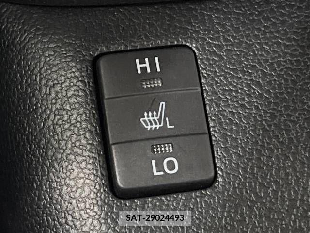 Toyota PRIUS 2017-07 322394-7