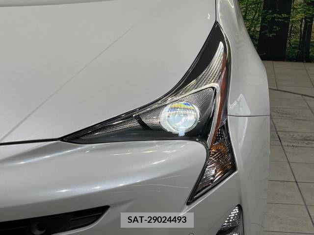 Toyota PRIUS 2017-07 322394-12