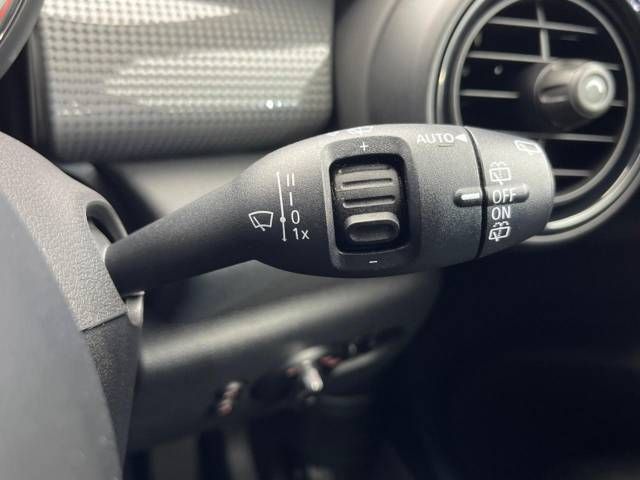 Bmw MINI 2018-09 180607-8
