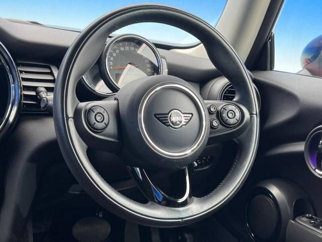 Bmw MINI 2018-09 180607-11