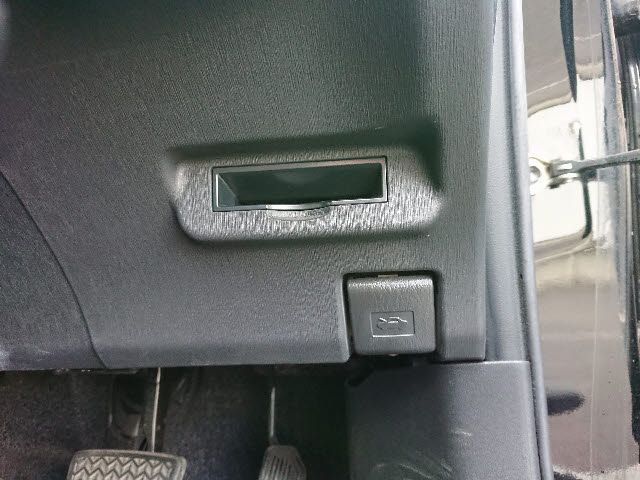 Toyota PRIUS 2013-03 187699-17