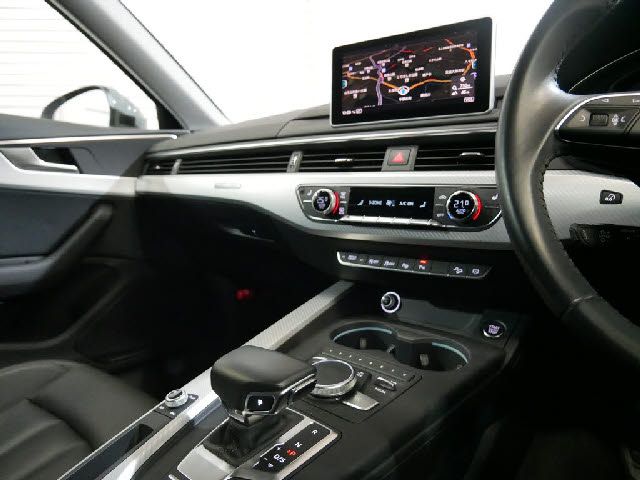 Audi A4 2019-02 2946-18