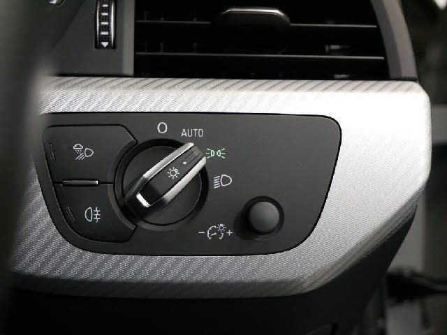 Audi A4 2019-02 2946-25