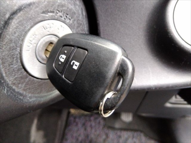 Toyota AQUA 2012-07 8416-17