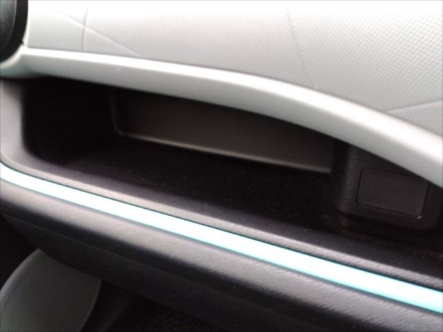 Toyota AQUA 2012-07 8416-13