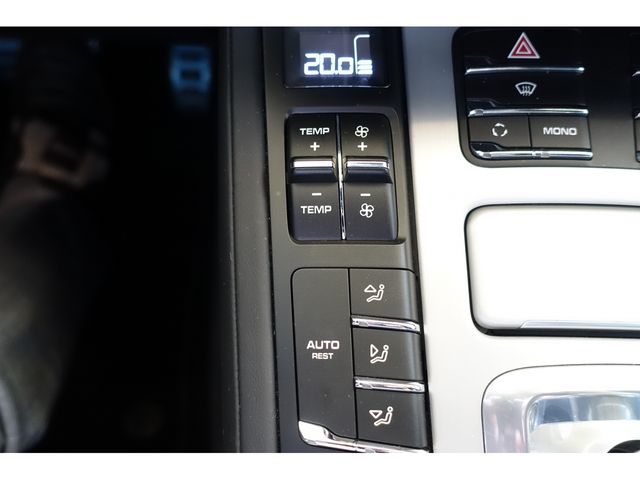 Porsche CAYENNE 2013-07 3991-8