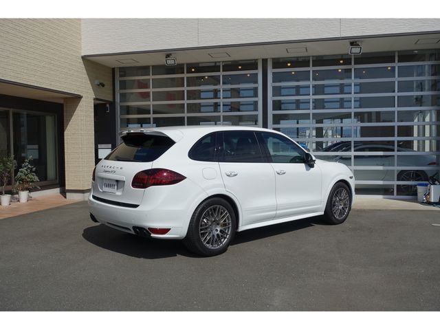 Porsche CAYENNE 2013-07 3991-5