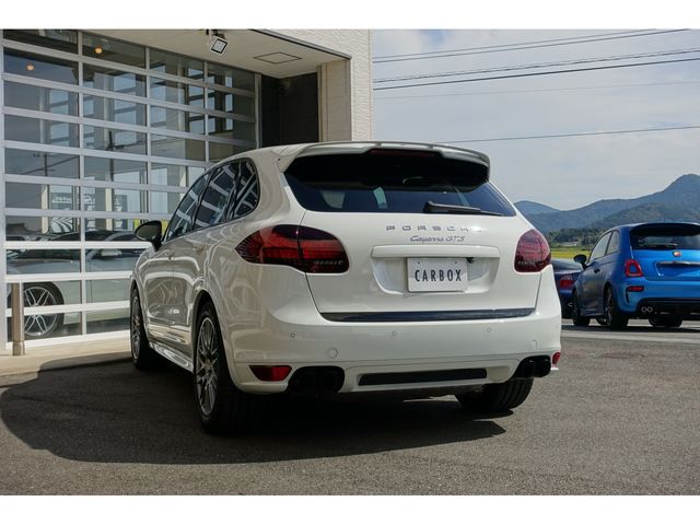 Porsche CAYENNE 2013-07 3991-4