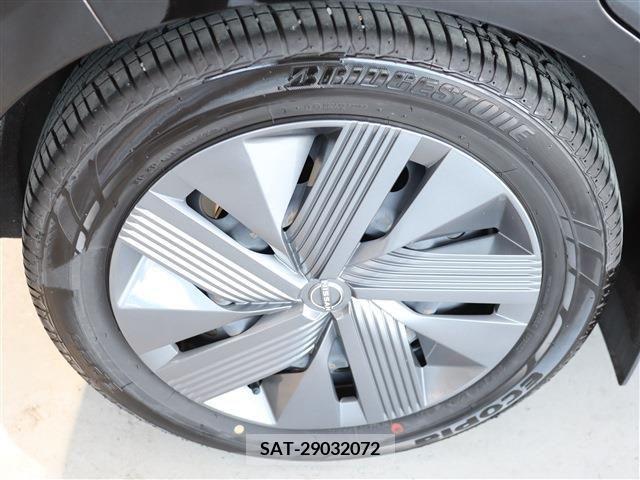 Nissan NOTE 2022-02 215647-27