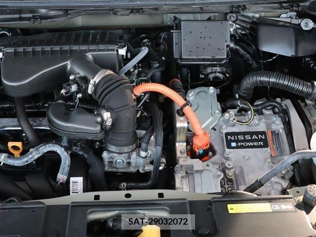 Nissan NOTE 2022-02 215647-26