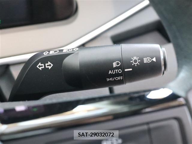 Nissan NOTE 2022-02 215647-16