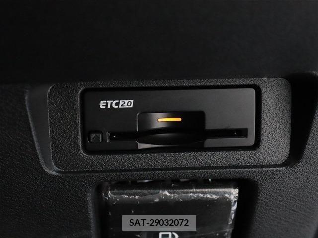Nissan NOTE 2022-02 215647-11