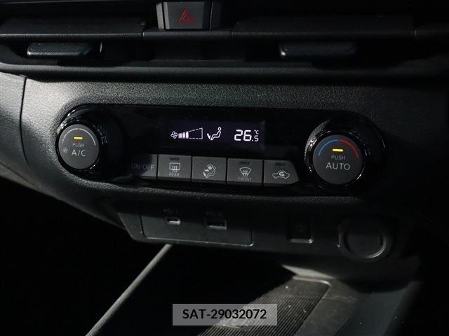 Nissan NOTE 2022-02 215647-5
