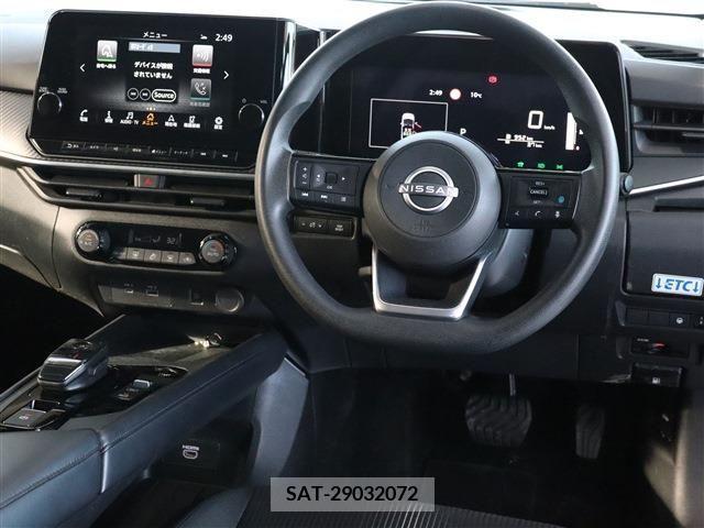Nissan NOTE 2022-02 215647-1