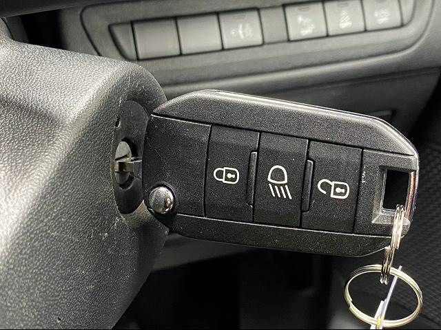 Peugeot 2008 2017-06 183338-10
