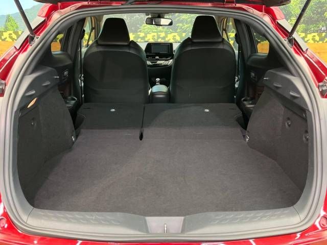 Toyota C-HR 2018-11 189429-12