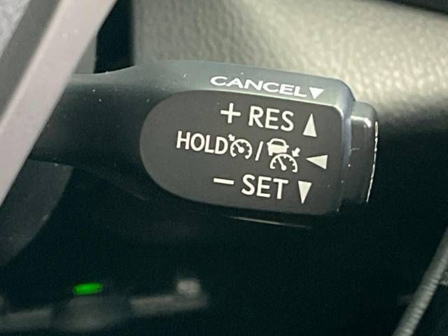 Toyota C-HR 2018-11 189429-5