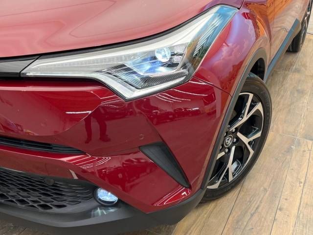 Toyota C-HR 2018-11 189429-14