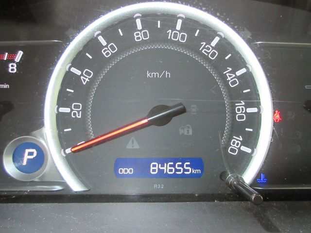 Toyota VOXY 2014-10 192754-20