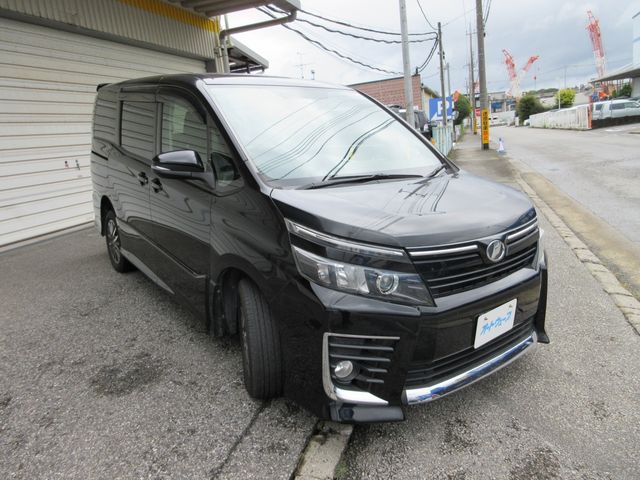 Toyota VOXY 2014-10 192754-11