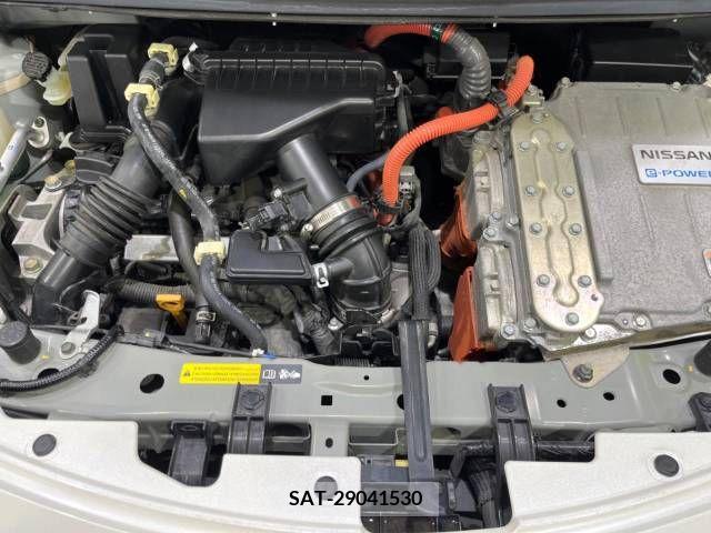 Nissan NOTE 2018-12 305447-18