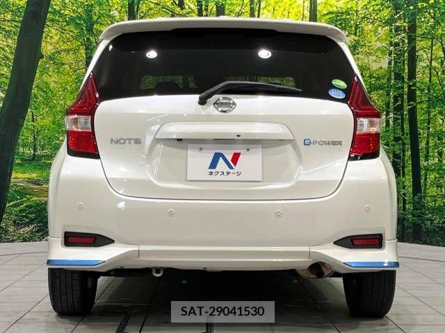 Nissan NOTE 2018-12 305447-15