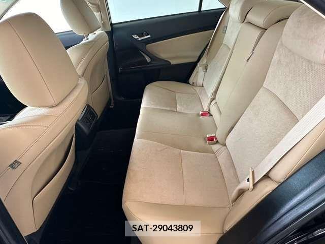 Toyota MARK X 2013-02 276293-6