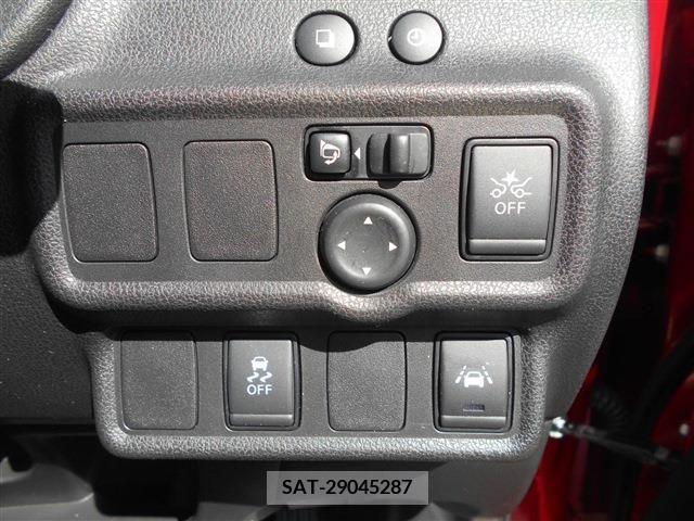 Nissan NOTE 2018-10 392894-16