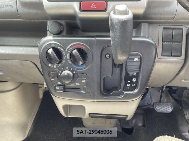Suzuki EVERY 2016-05 354963-12