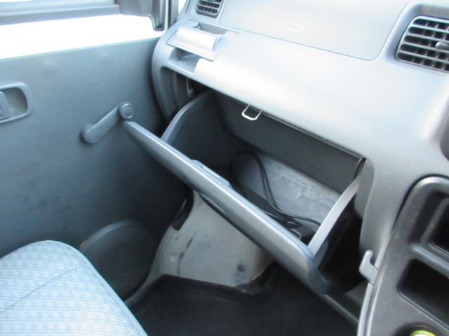 Daihatsu HIJET CARGO 2015-06 16426-26