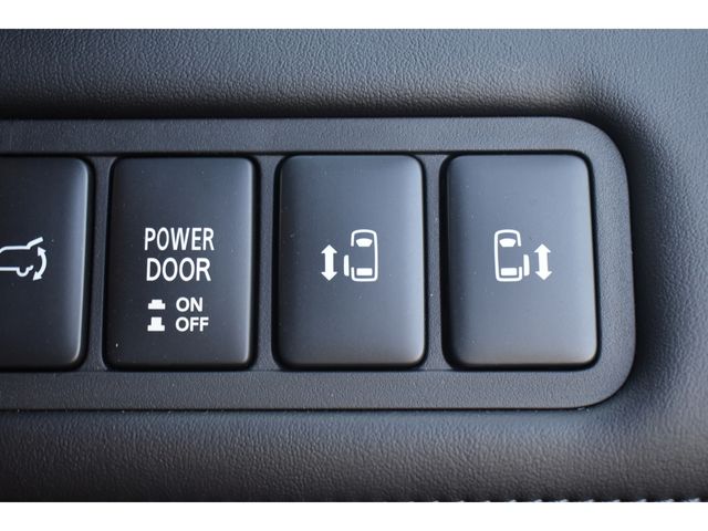Mitsubishi DELICA D5 2022-12 2239-4