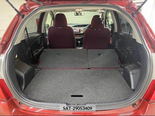Toyota VITZ 2014-12 211537-16