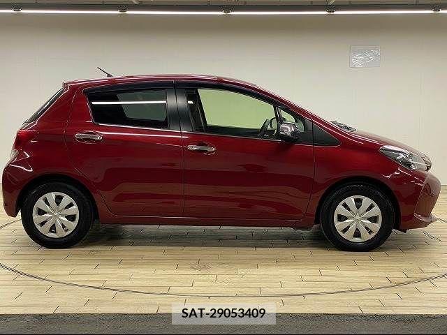 Toyota VITZ 2014-12 211537-13